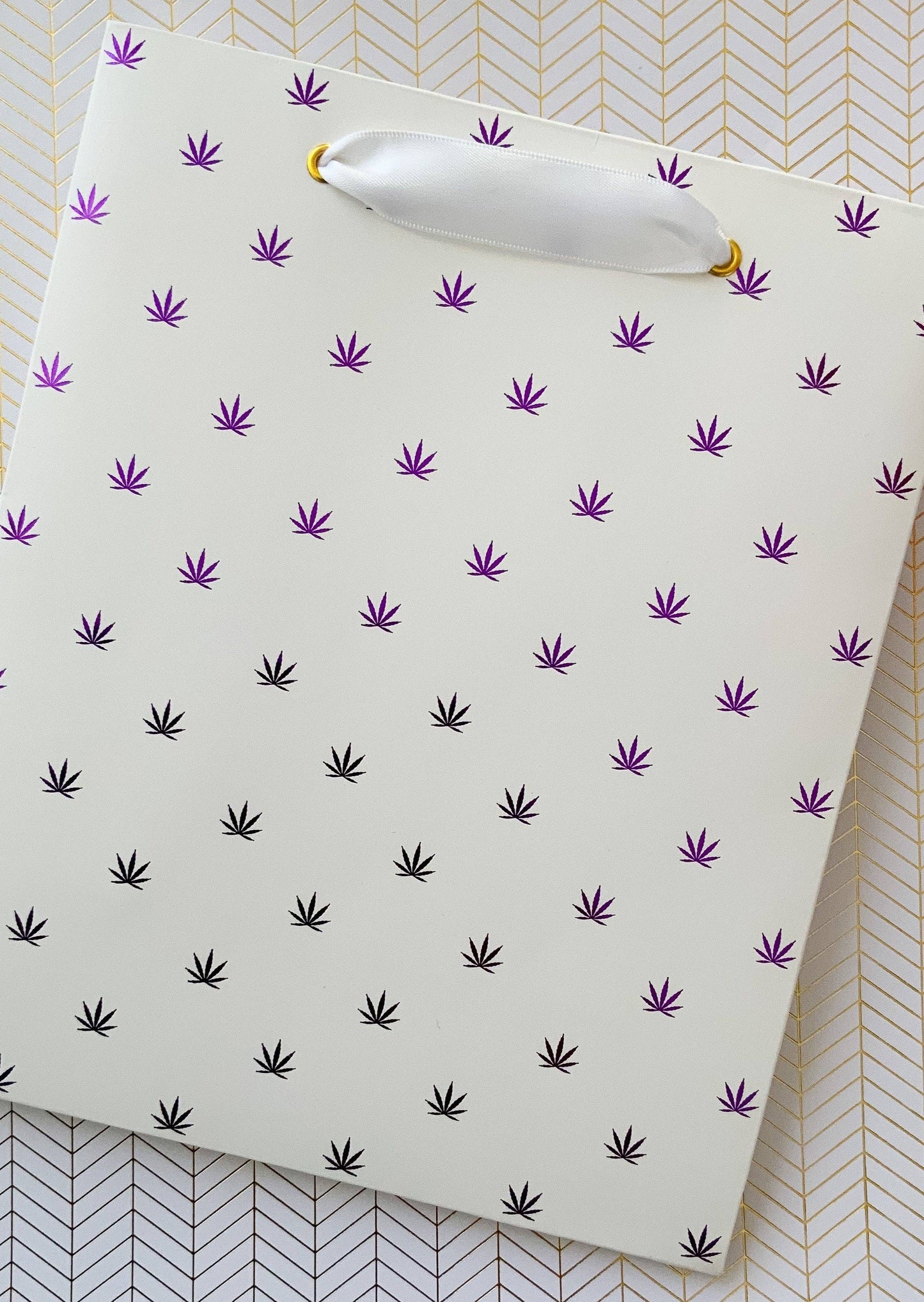 Gift Bag - White/Purple