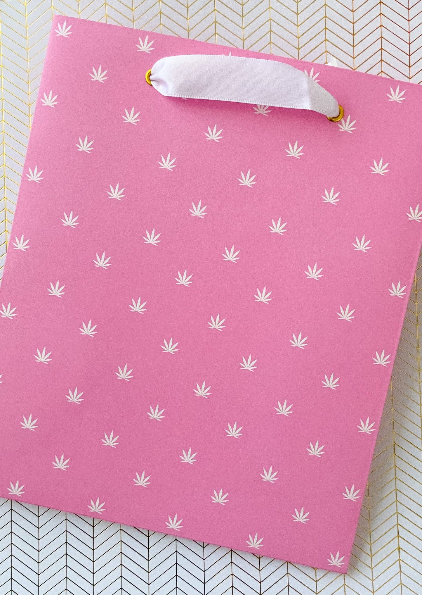 Gift Bag - Pink/White