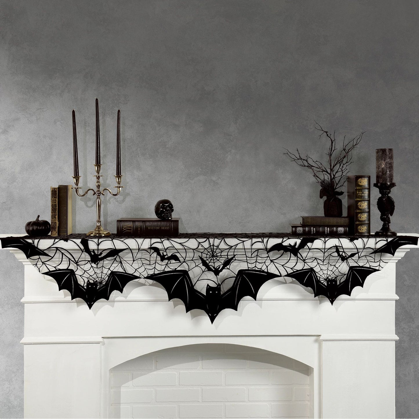Classic Black & White Mantle Scarf